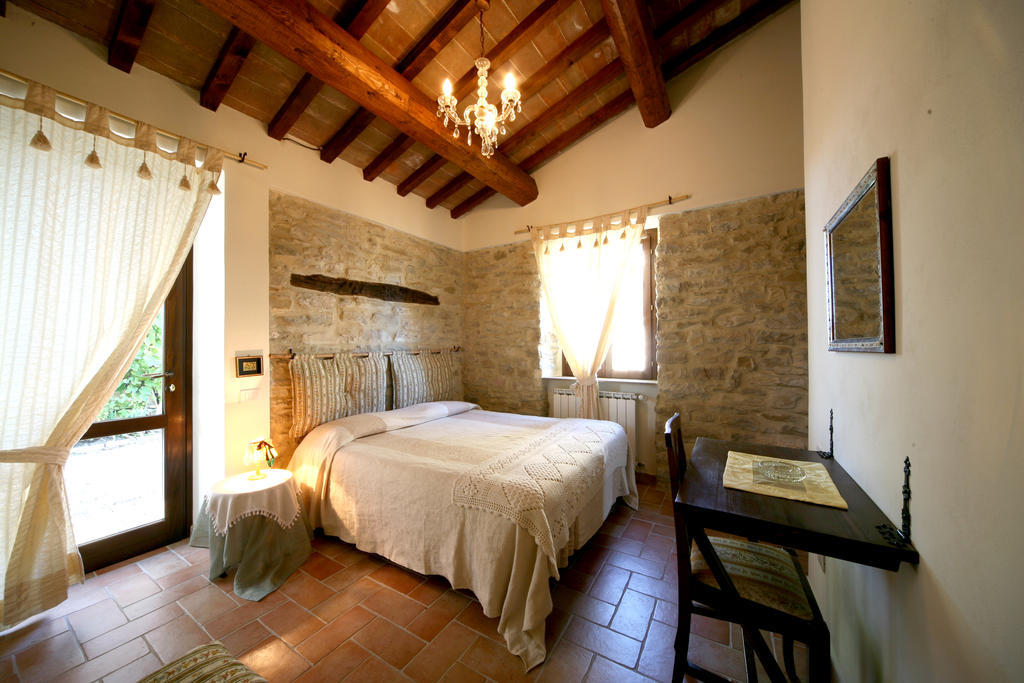 Agriturismo Borgo San Benedetto Villa Pietralunga  Camera foto